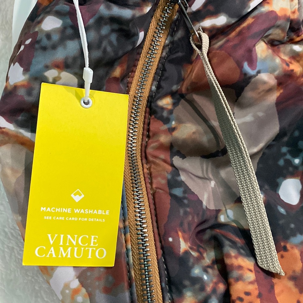 🆕VINCE CAMUTO HARLO SATCHEL/TOTE. Color- Natural Earthy Mosaic Tones - Picture 4 of 9